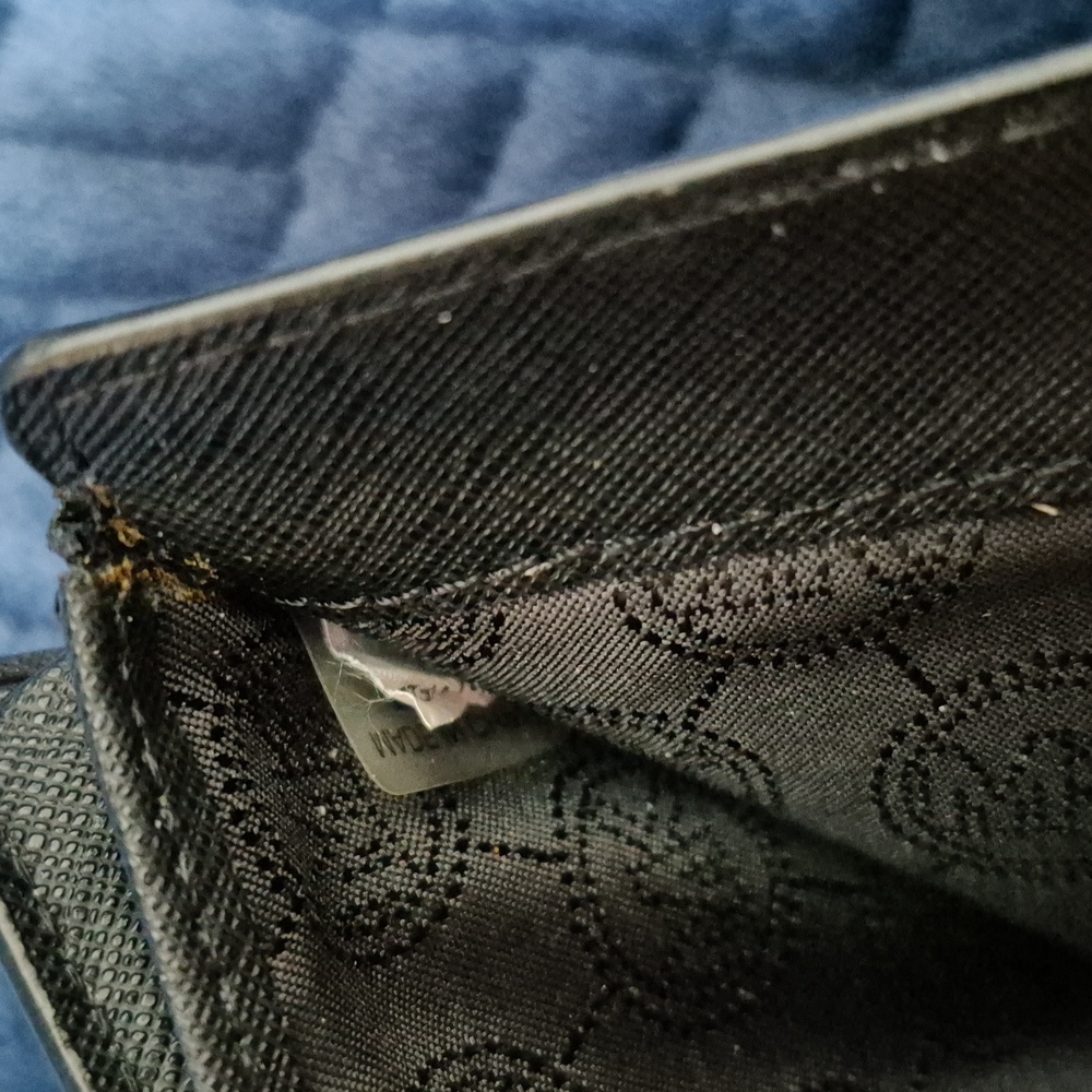 Michael Kors Small Black Wallet, EUC! - Picture 11 of 14